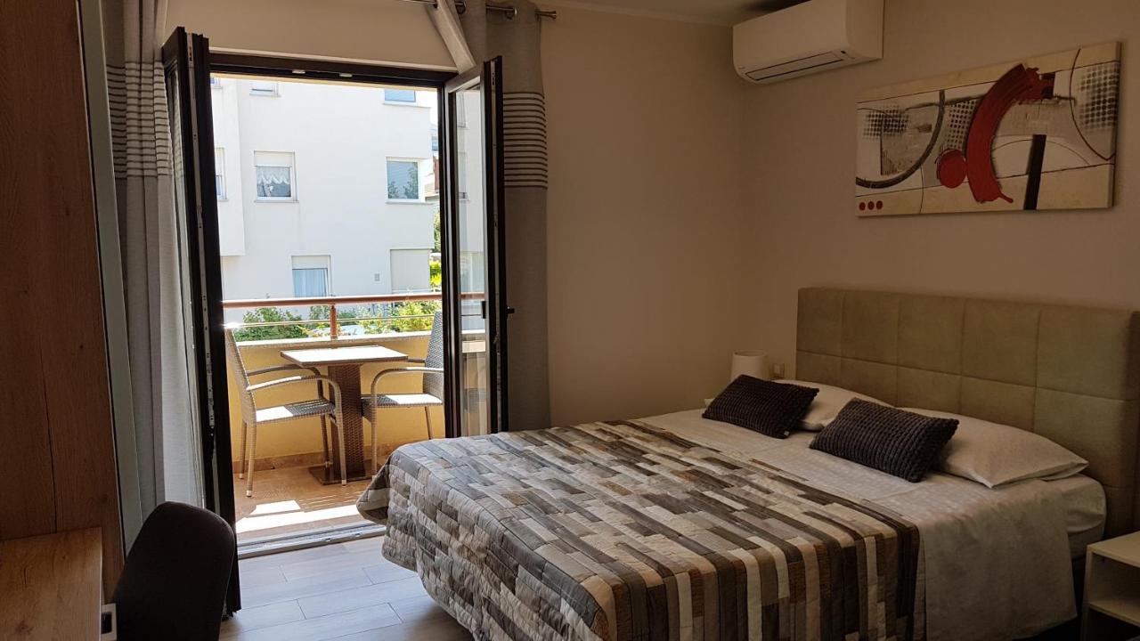 Apartments Alea Rovinj Exterior photo