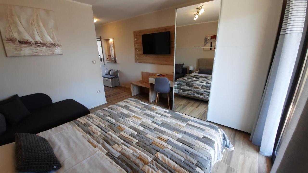 Apartments Alea Rovinj Exterior photo