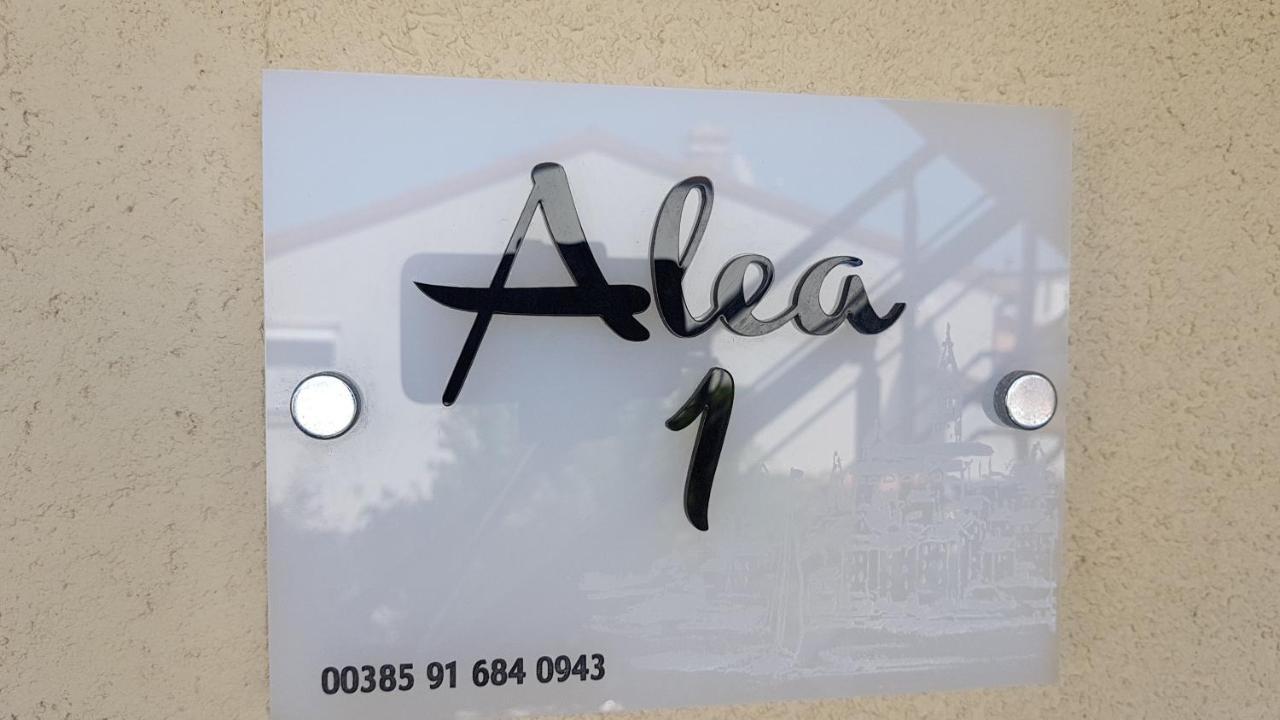 Apartments Alea Rovinj Exterior photo